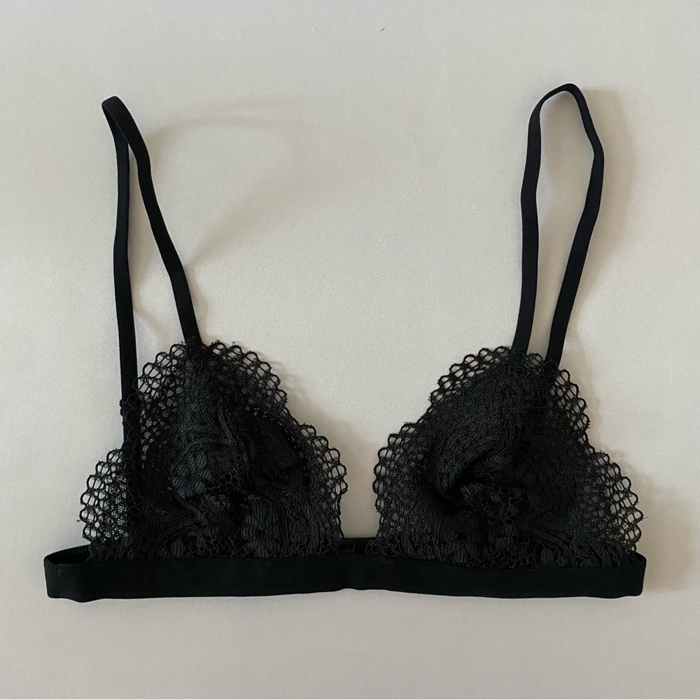 Victoria's Secret Black Crochet Bralette Women's size XS